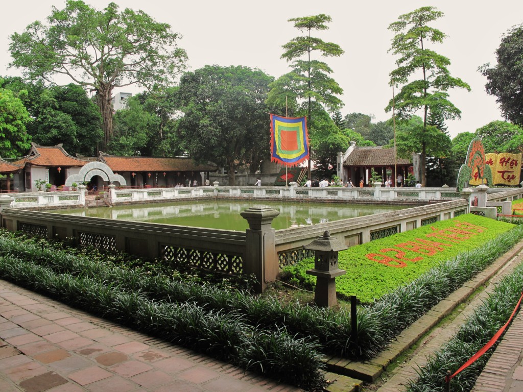 Temple of Literature and National University 